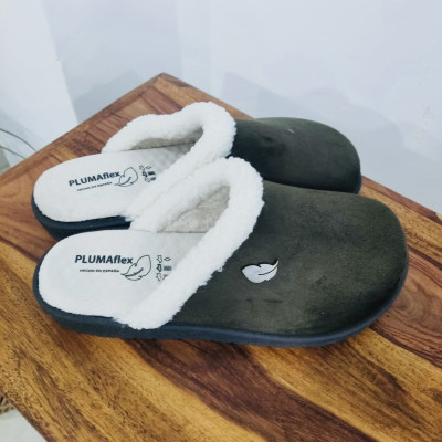 Zapatilla de casa ALASKA Plumaflex - kaki - descalza