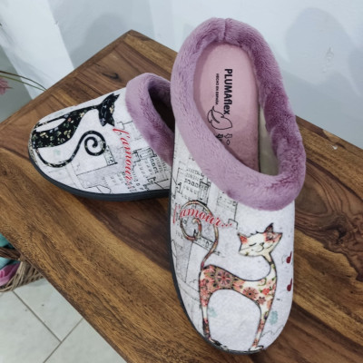 Zapatilla de casa GATOS - Plumaflex descalza malva