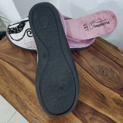 Zapatilla de casa GATOS - Plumaflex descalza malva