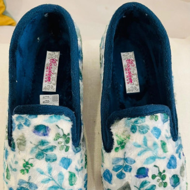 Zapatillas de casa FLORA - cerrada con cuña - azul