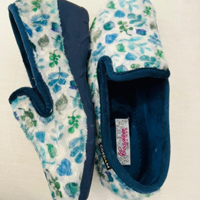 Zapatillas de casa FLORA - cerrada con cuña - azul