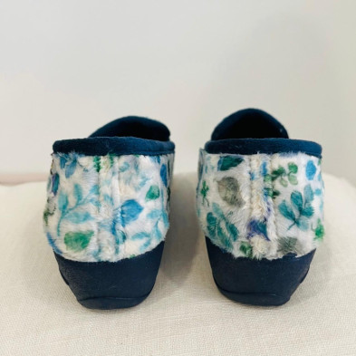 Zapatillas de casa FLORA - cerrada con cuña - azul