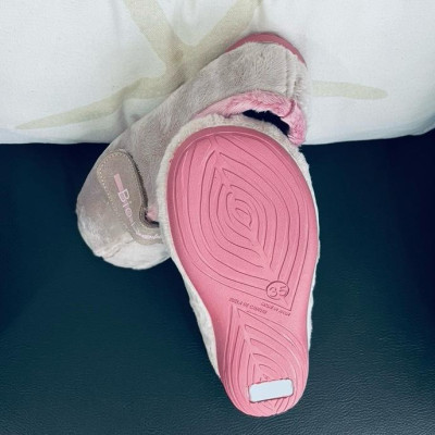 Zapatilla de casa  PIZOL cerrada velcro Biorelax - piedra/rosa