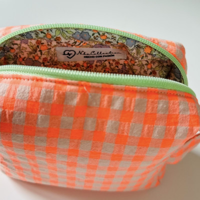 Neceser BOX talla S - vichy naranja fluor + flores naranja fluor - personalizable