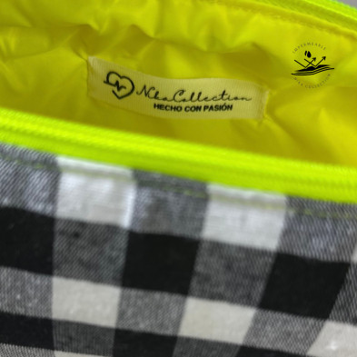 Neceser BOX talla L - vichy negro + impermeable amarillo fluor