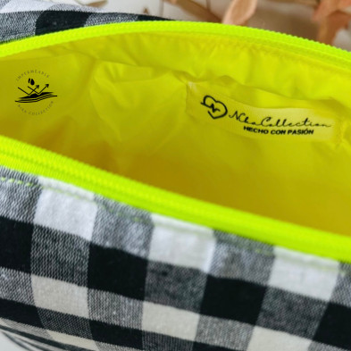 Neceser BOX talla L - vichy negro + impermeable amarillo fluor