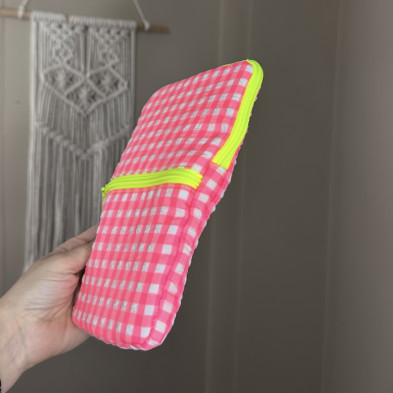 Funda kindle o tablet MARVE vichy rosa fluor - personalizable