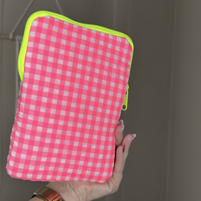 Funda kindle o tablet MARVE vichy rosa fluor - personalizable