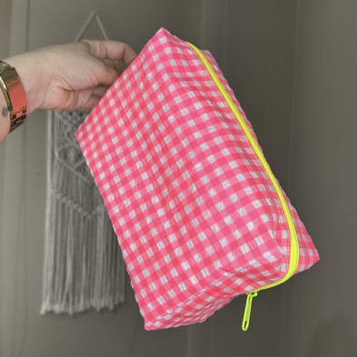 Neceser BOX talla L - vichy rosa fluor + interior flores rosa fluor - personalizable