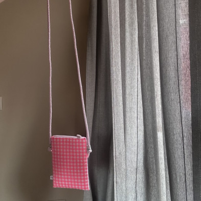 Mini bolso plano MARVE vichy rosa flúor - personalizable