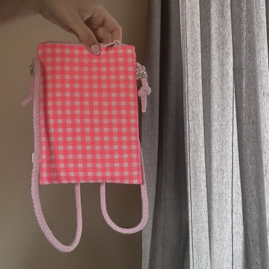 Mini bolso plano MARVE vichy rosa flúor - personalizable