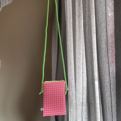 Mini bolso plano MARVE vichy rosa flúor - personalizable