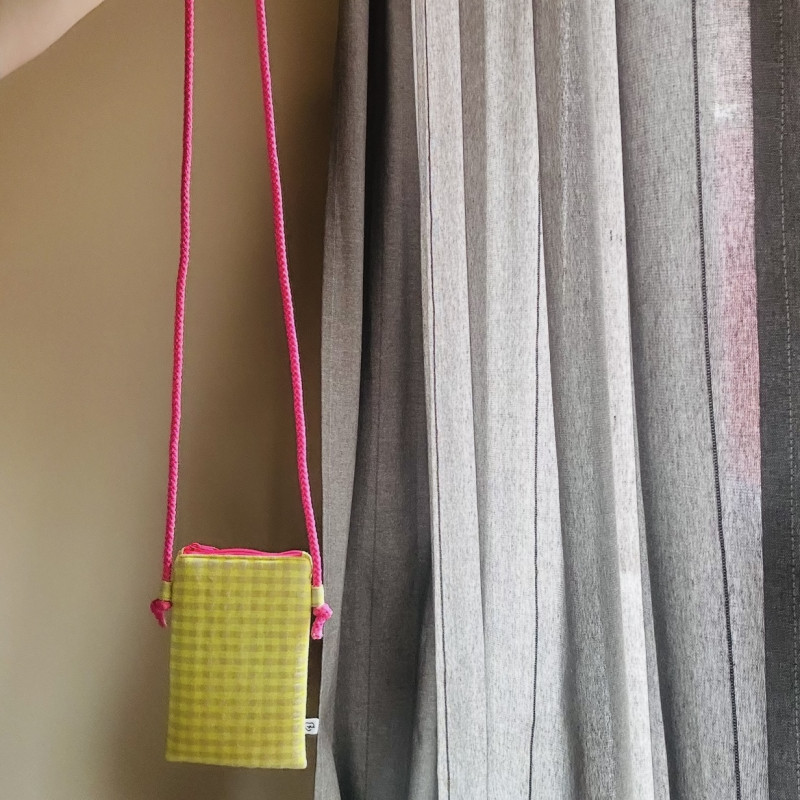 Mini bolso plano MARVE vichy Amarillo flúor - personalizable