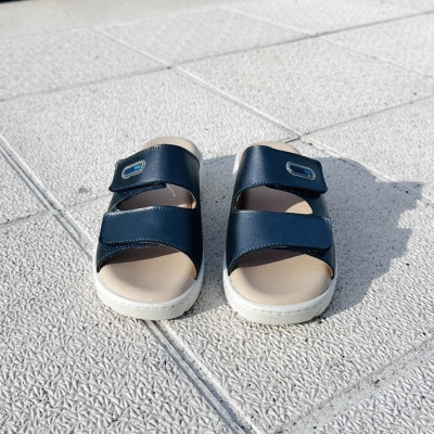 Sandalia ROMA - abierta con velcro - marino
