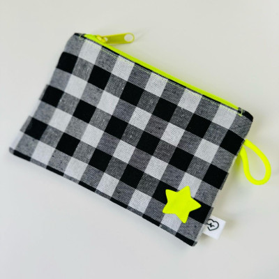 Monedero MARVE XL - vichy rosa fluor + flores