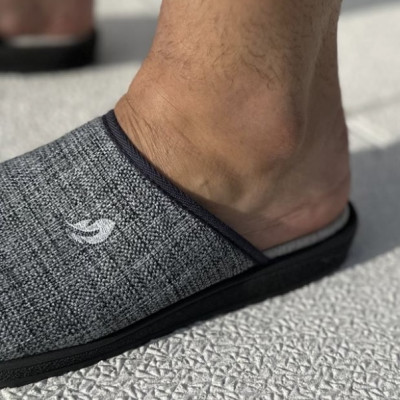 Zapatilla de casa JORDAN - Plumaflex - descalza gris