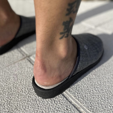 Zapatilla de casa JORDAN - Plumaflex - descalza gris