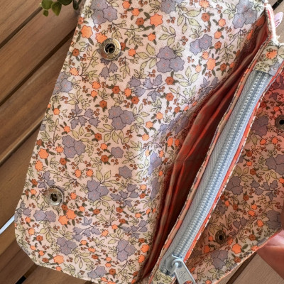Cartera MARVE vichy naranja flúor interior flores - personalizable