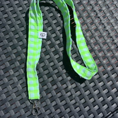 Cuelga móvil MARVE vichy verde flúor - personalizable