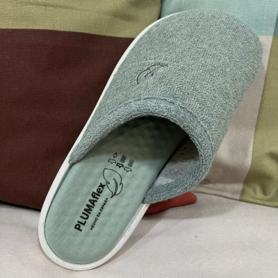 Zapatilla de casa YUKI - Plumaflex descalza - kaki
