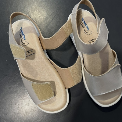 Sandalia JADIR - abierta con velcro - beig