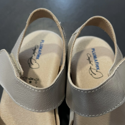 Sandalia JADIR - abierta con velcro - beig