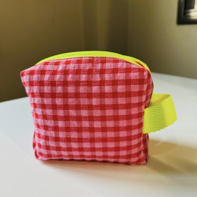 Neceser BOX talla S - vichy rosa /rojo + amarillo fluor + impermeable interior+ asa cinta fluor  personalizable