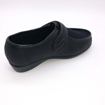 Zapatilla de calle - negro