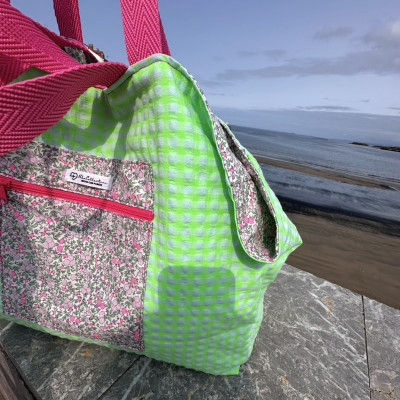 Totebag XL MARVE - vichy verde fluor + flor fluor -REVERSIBLE- personalizable