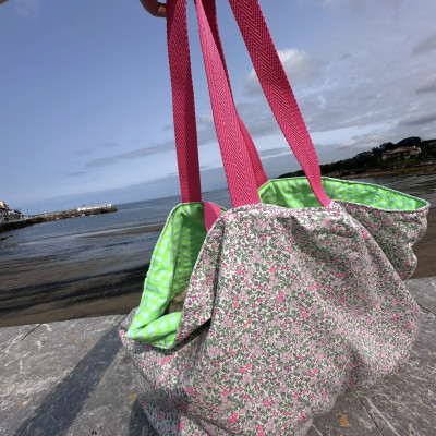Totebag XL MARVE - vichy verde fluor + flor fluor -REVERSIBLE- personalizable
