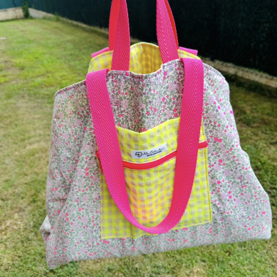Totebag XL MARVE - vichy amarillo fluor + flor fluor -REVERSIBLE- personalizable