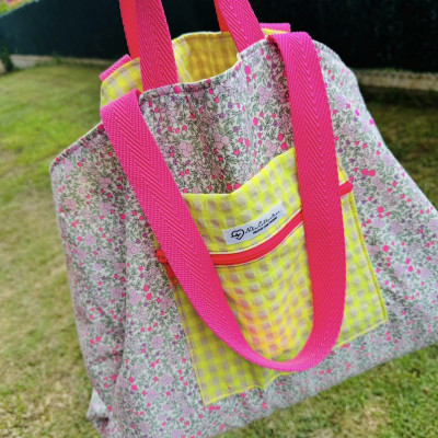 Totebag XL MARVE - vichy amarillo fluor + flor fluor -REVERSIBLE- personalizable