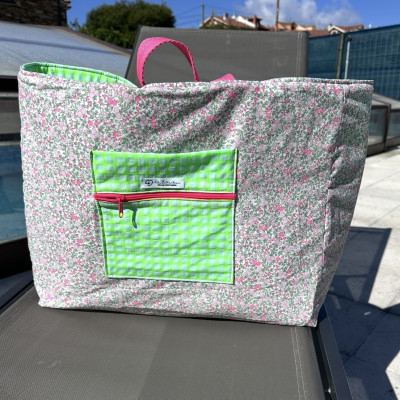 Totebag XL MARVE - vichy verde fluor + flor fluor -REVERSIBLE- personalizable