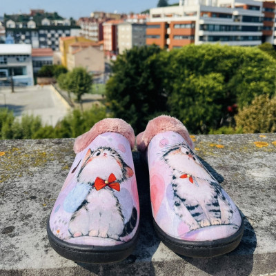 Zapatilla de casa GATITO - Plumaflex gris y rojo