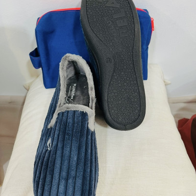 Zapatilla de casa COPETE PANA cerrada - PlumaFlex marino