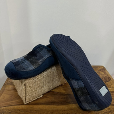 Zapatilla de casa cerrada TEIDE cuadro azul marino BioRelax