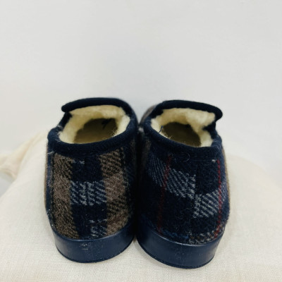 Zapatillas de casa LOLO - cerrada - cuadro azul marino
