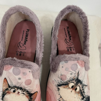 Zapatilla de casa GATITO - cerrada Plumaflex gris y rojo