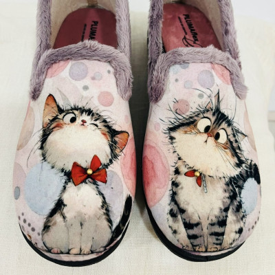 Zapatilla de casa GATITO - cerrada Plumaflex gris y rojo