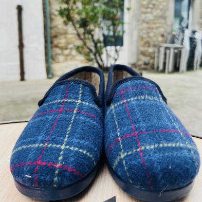 Zapatillas de casa SACHA - cerrada - cuadro clásico
