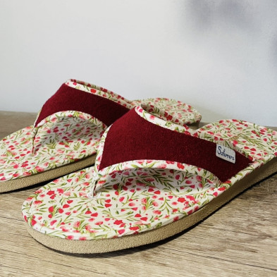 Zapatillas de casa esclava FLOWERS - abierta y descalza - burdeos