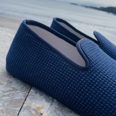 Zapatillas de casa hombre ALAIA azul marino - cerrada