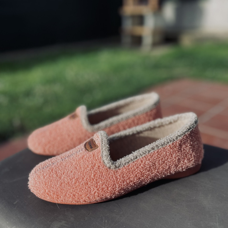 Zapatilla de casa VELEZ - cerrada rizo - coral
