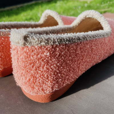 Zapatilla de casa VELEZ - cerrada rizo - coral
