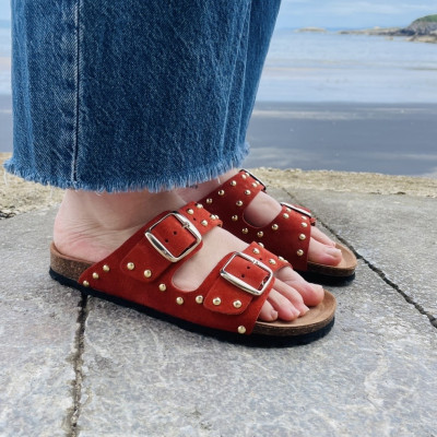 Sandalia bio DALILA - color arcilla + tachuelas
