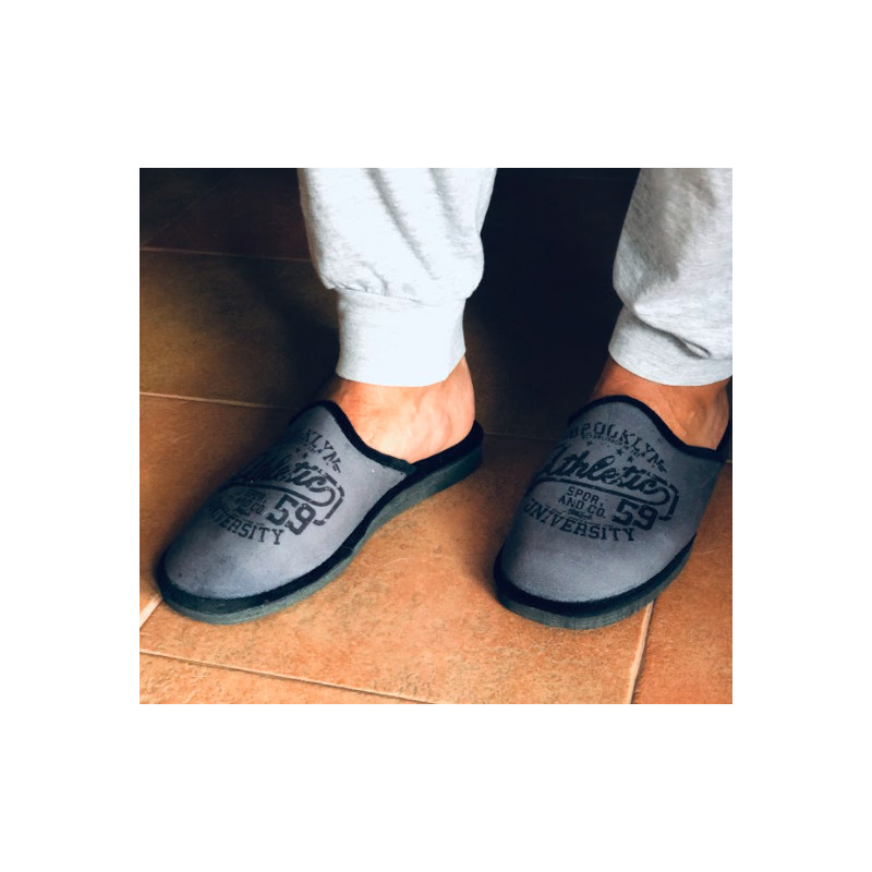 Zapatilla de casa descalza - gris y negro