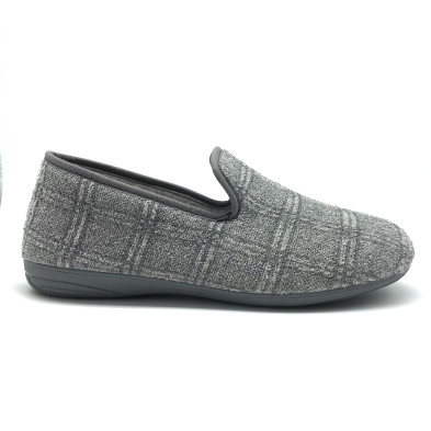 Zapatilla de casa cerrada - BioRelax cuadro gris