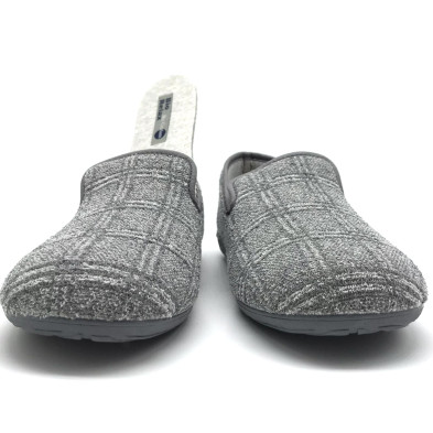 Zapatilla de casa cerrada - BioRelax cuadro gris