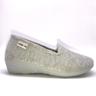 Zapatilla de casa cerrada con cuña gris