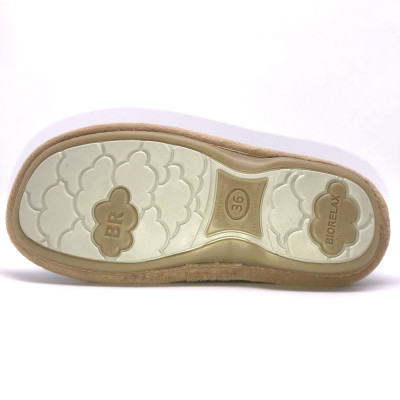 Zapatilla de casa BioRelax - cerrada - Gatos - Beige